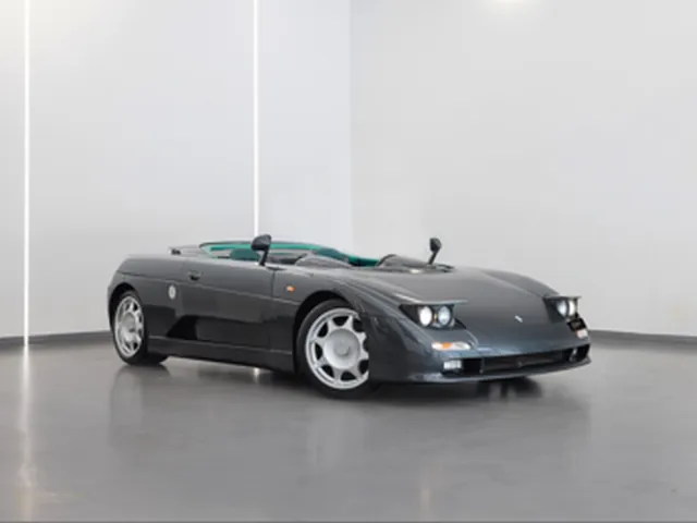 Photo of 1993 De Tomaso GuarÃ