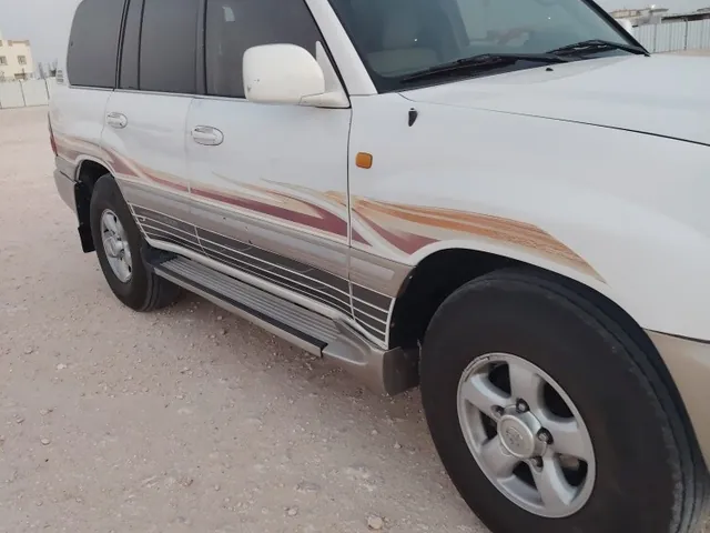 Photo of 2005 Toyota Land Cruiser GXR