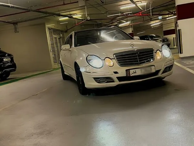 Photo of 2008 Mercedes-Benz E 230