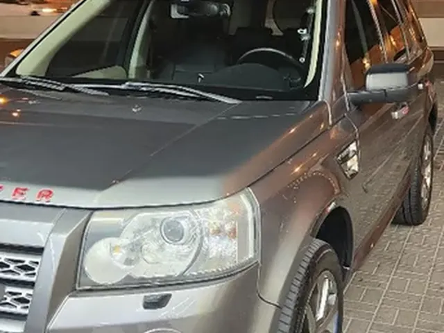 صورة 2010 لاند روفر LR2 HSE