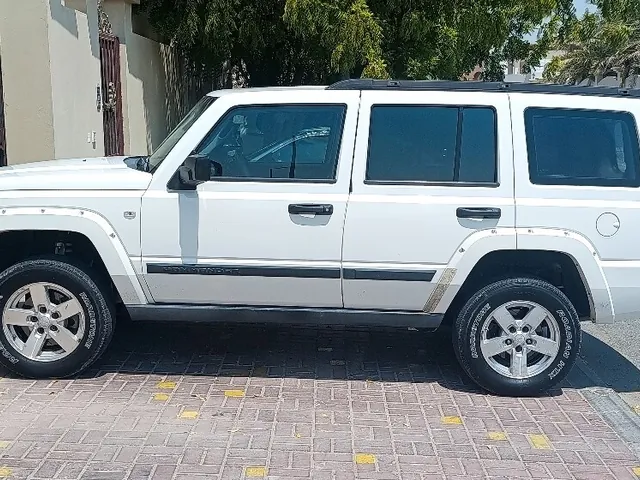 صورة 2007 جيب كوماندر أوفرلاند