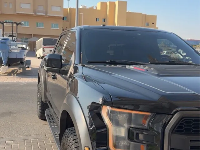 صورة 2018 فورد F-150 رابتور