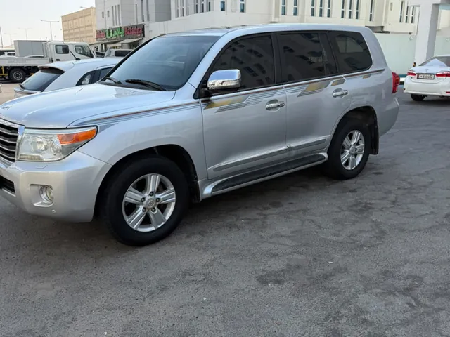 Photo of 2014 Toyota Land Cruiser GX Limited
