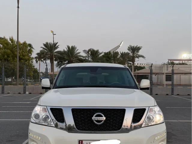 Photo of 2012 Nissan Patrol LE