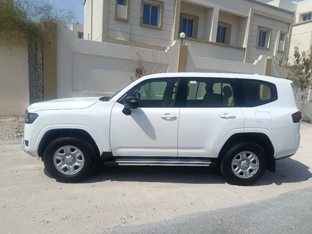 Photo of 2025 Toyota Land Cruiser GX