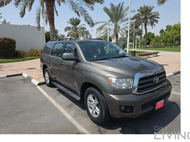 Photo of 2013 Toyota Sequoia