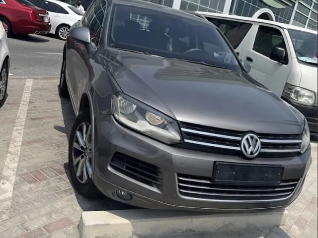 صورة 2014 فولكسفاغن طوارق