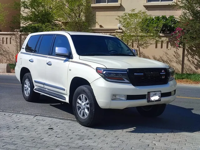 Photo of 2011 Toyota Land Cruiser VXR