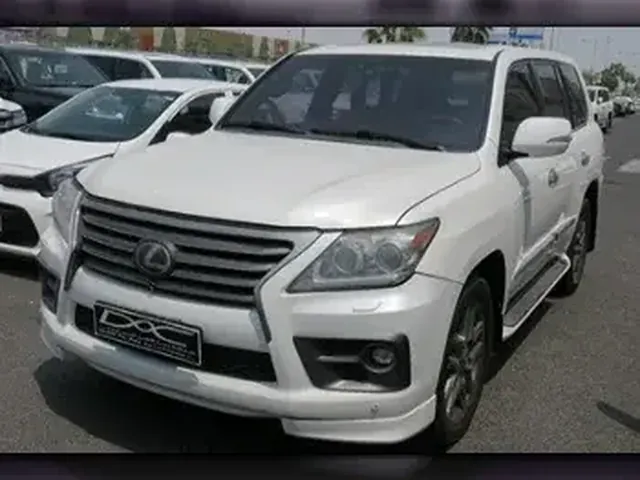صورة 2015 لكزس LX 570 S