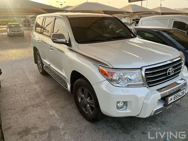 Photo of 2015 Toyota Land Cruiser GXR