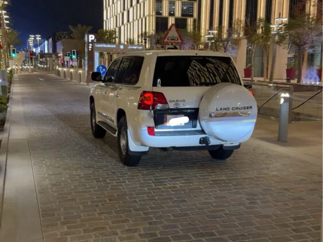 Photo of 2014 Toyota Land Cruiser GXR