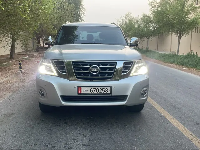 صورة 2016 نيسان باترول بلاتينيوم