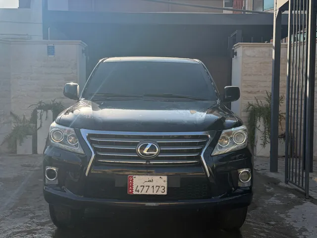 صورة 2011 لكزس LX 570