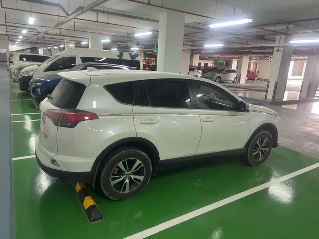 صورة 2018 تويوتا RAV4