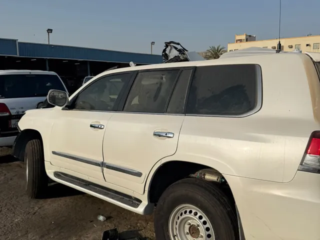 Photo of 2012 Lexus LX 570