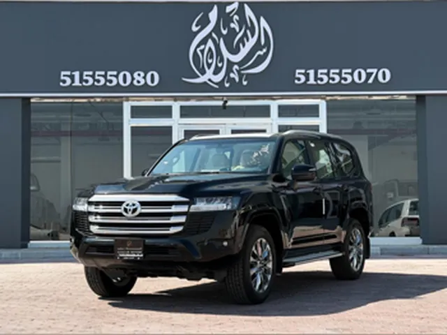 Photo of 2025 Toyota Land Cruiser GXR