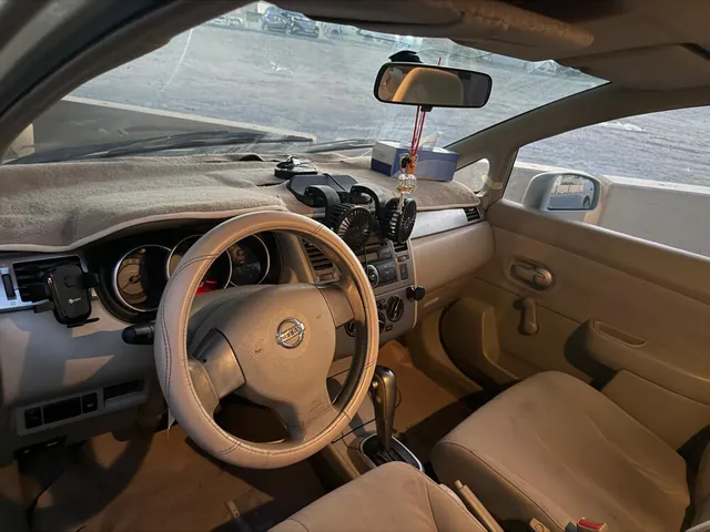 Photo of 2006 Nissan Tiida