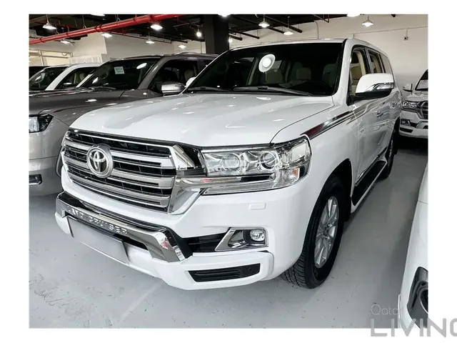 Photo of 2017 Toyota Land Cruiser GXR