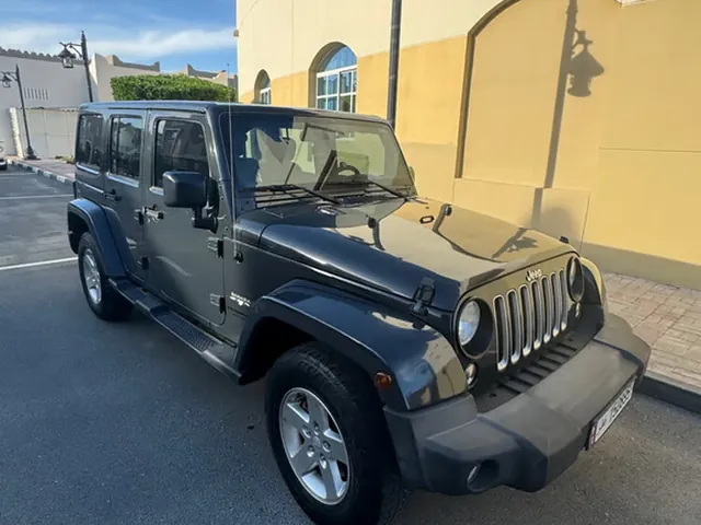 Photo of 2016 Jeep Wrangler Sahara
