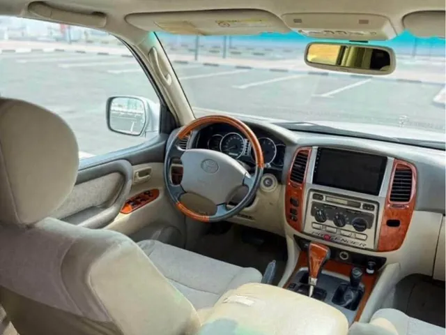 Photo of 2005 Toyota Land Cruiser GXR