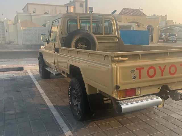 Photo of 2000 Toyota Land Cruiser 70