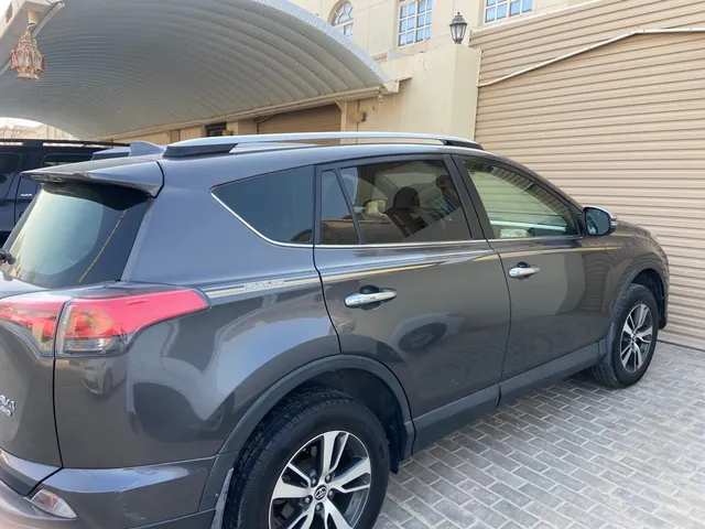 صورة 2018 تويوتا RAV4