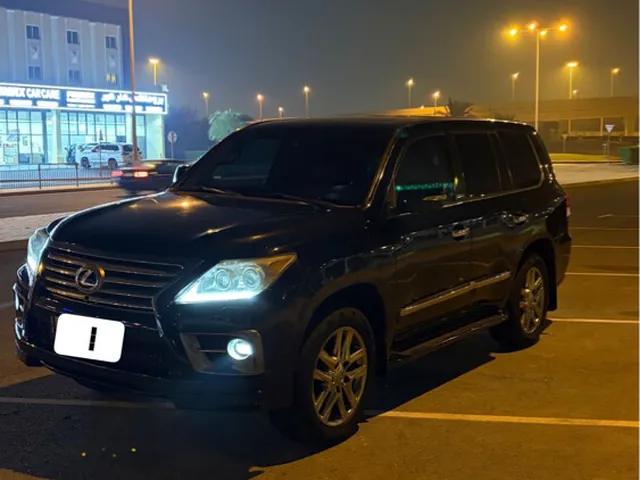 صورة 2009 لكزس LX 570