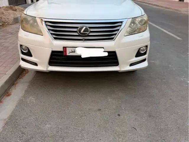صورة 2010 لكزس LX 570