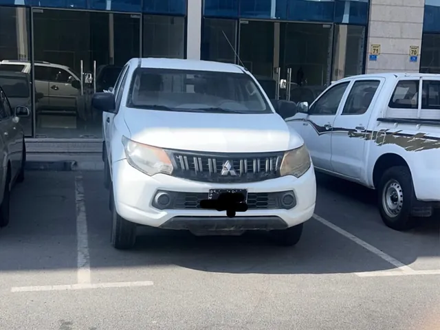 صورة 2016 ميتسوبيشي L200