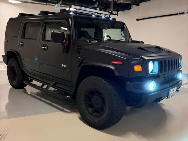 Photo of 2005 Hummer H2