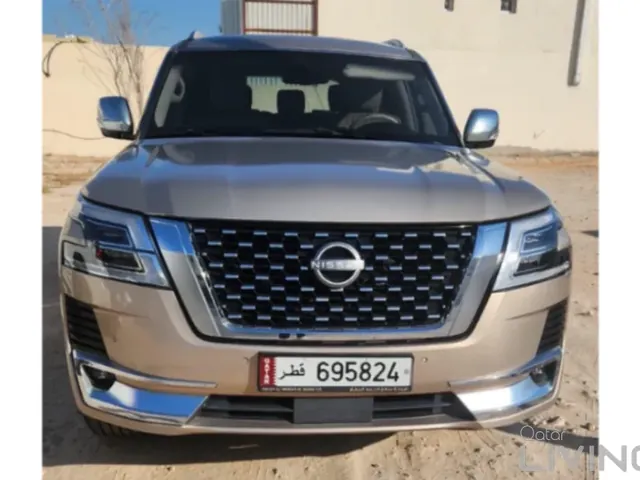 صورة 2015 نيسان باترول بلاتينيوم