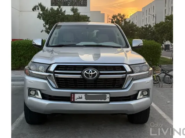 Photo of 2016 Toyota Land Cruiser GXR