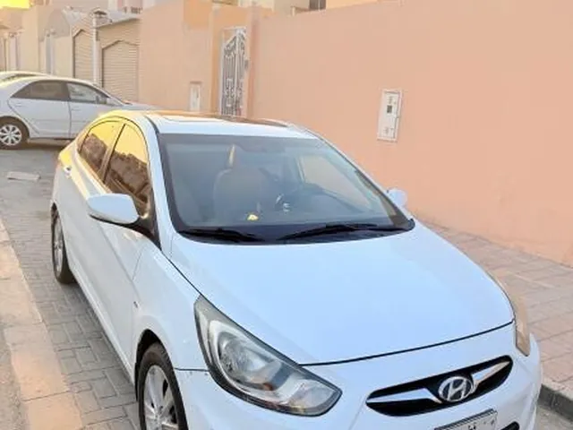 صورة 2012 هيونداي أكسنت 1.6