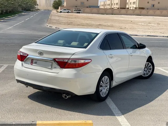 صورة 2017 تويوتا كامري GLE