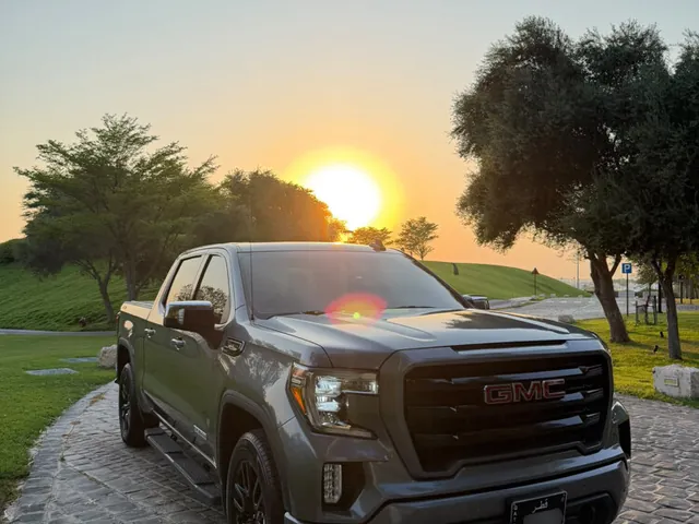 صورة 2021 جي إم سي سييرا 1500