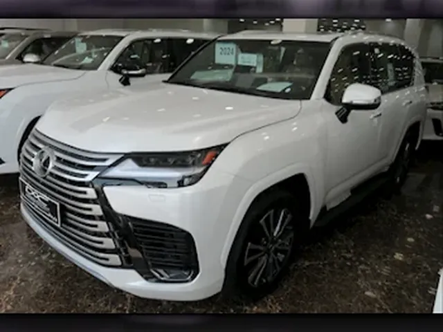 صورة 2024 لكزس LX 600 لكجري