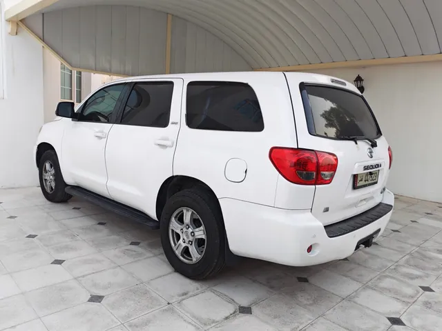 Photo of 2013 Toyota Sequoia