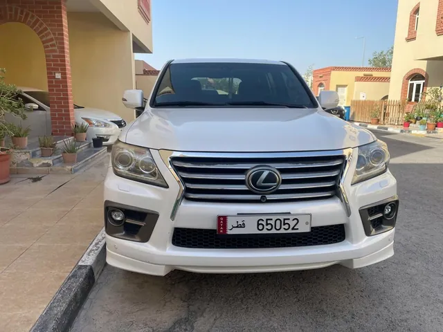 Photo of 2013 Lexus LX 570 S