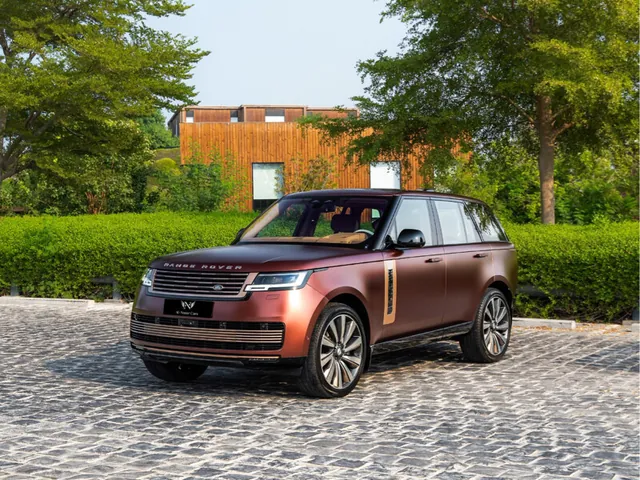Photo of 2023 Range Rover Range Rover SV