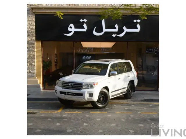 صورة 2014 تويوتا لاند كروزر VXR