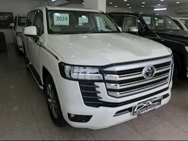Photo of 2024 Toyota Land Cruiser GXR