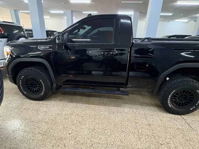 Photo of 2020 GMC Sierra 1500 AT4 CarbonPro