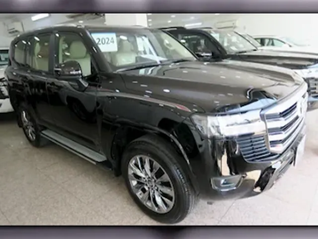 Photo of 2024 Toyota Land Cruiser GXR