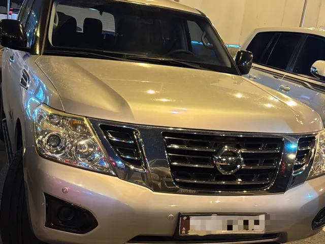 صورة 2018 نيسان باترول SE