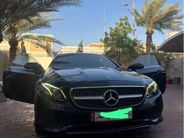 صورة 2017 مرسيدس-بنز E 220