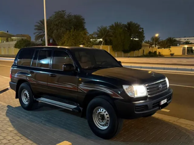 Photo of 2003 Toyota Land Cruiser GX