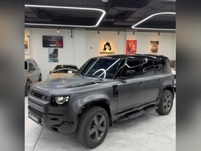 Photo of 2026 Land Rover Defender 110 X-Dynamic SE