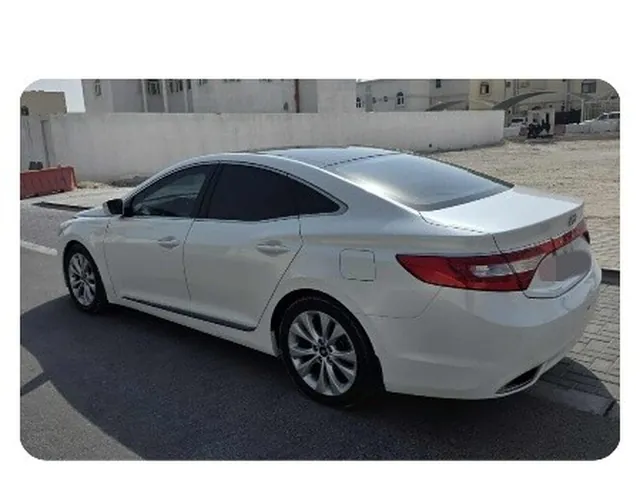 Photo of 2015 Hyundai Azera
