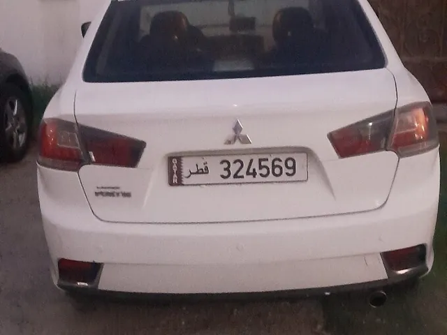 صورة 2015 ميتسوبيشي لانسر فورتيس