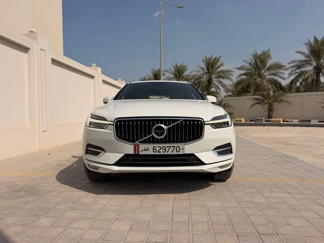 صورة 2018 فولفو XC60